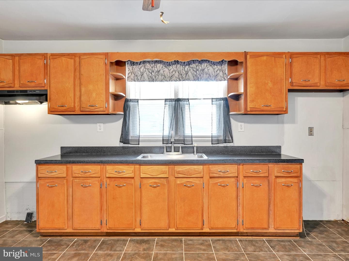 292 Wood Street photo 10