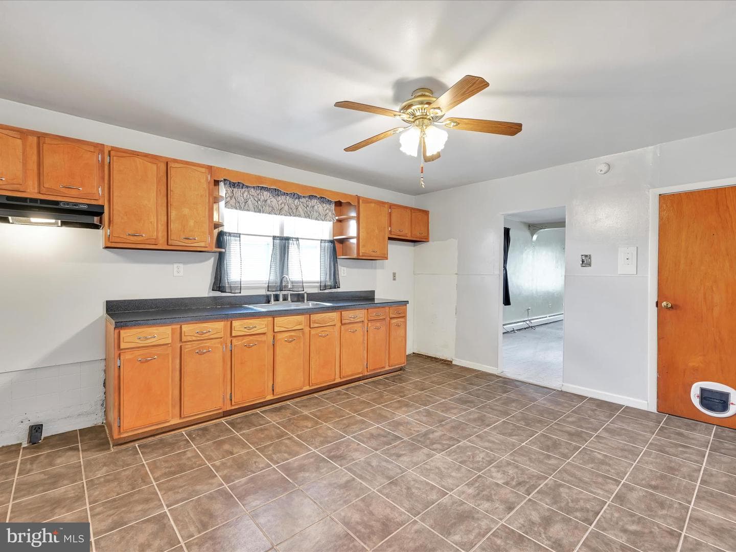 292 Wood Street photo 11