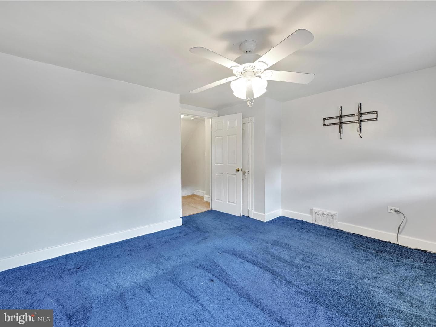 292 Wood Street photo 15
