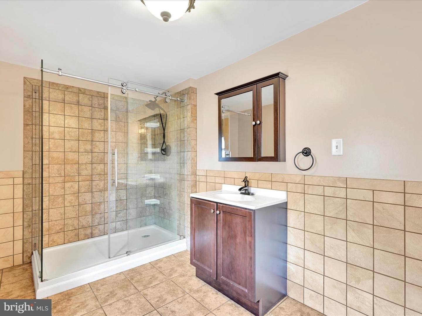 292 Wood Street photo 16