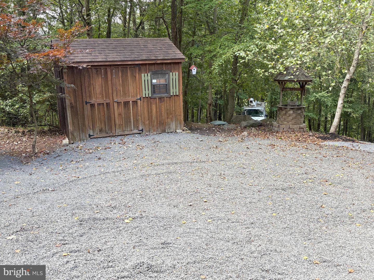 41 Hart Road photo 4