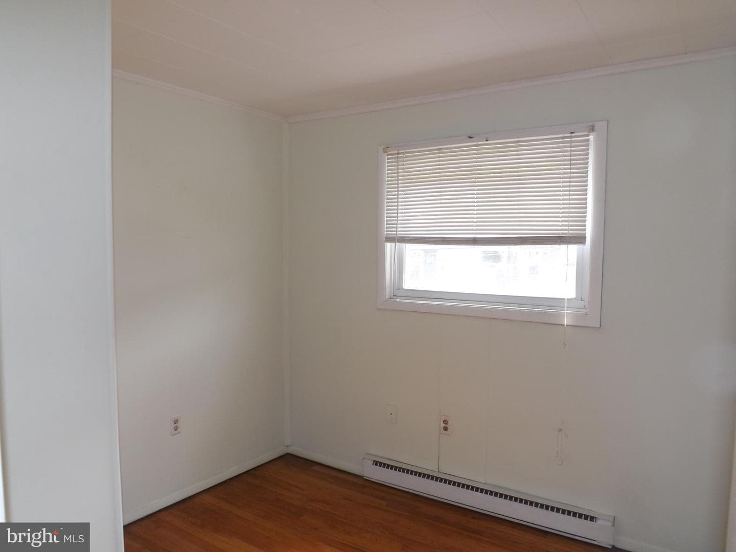 211 E Bacon Street photo 23