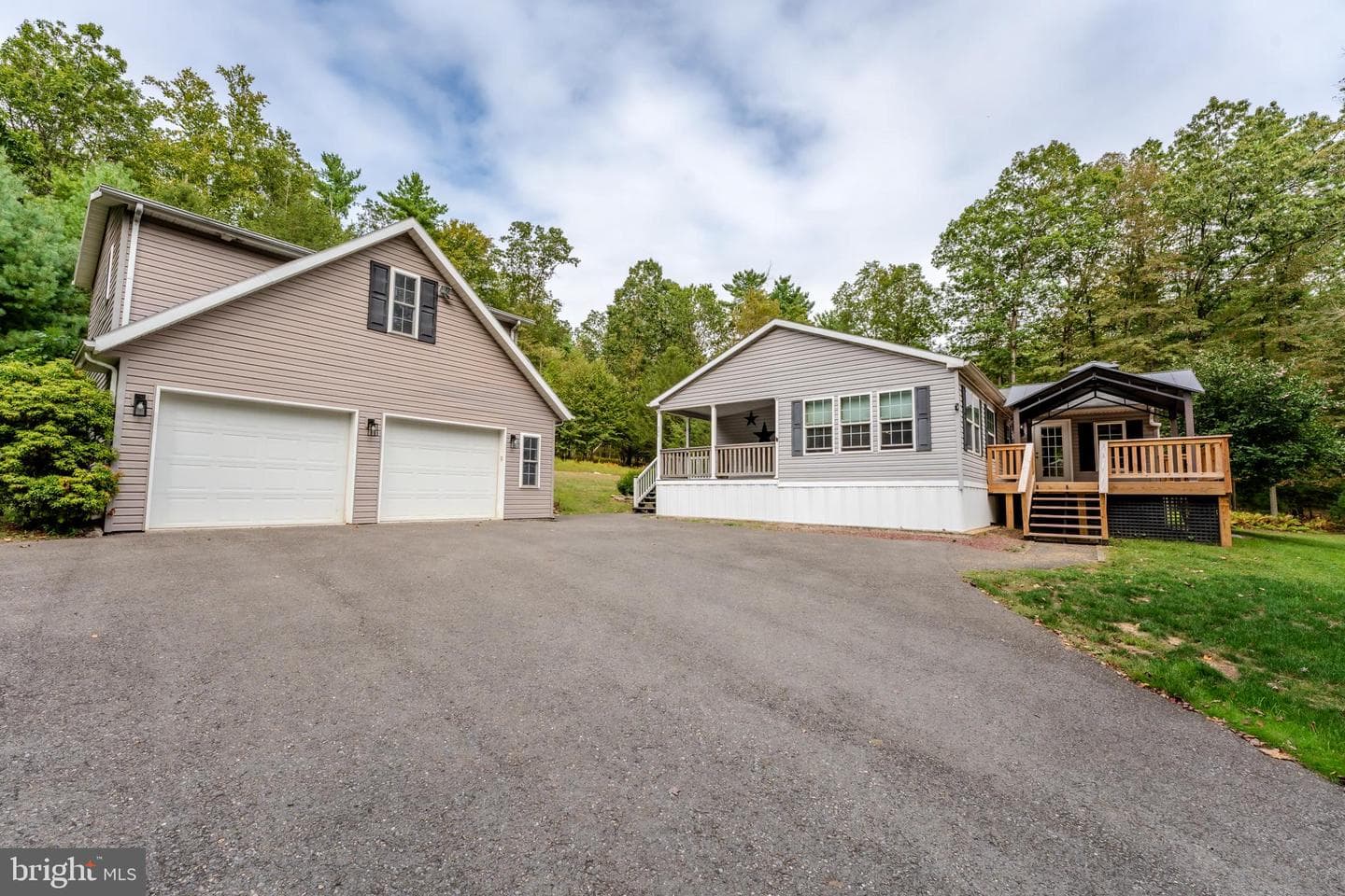 599 Blue Mountain Drive photo 11