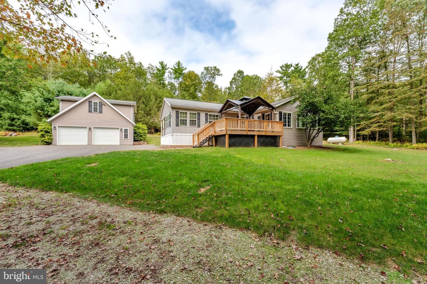 599 Blue Mountain Drive photo 2