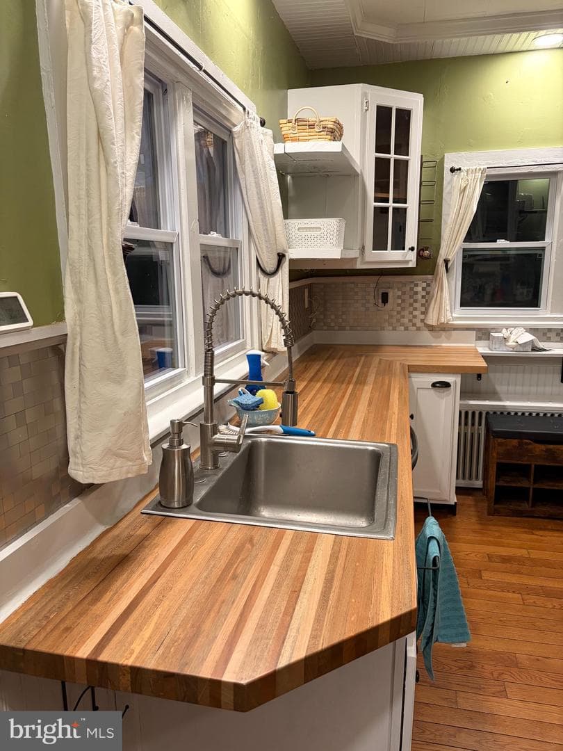 2 E Grand Avenue photo 10