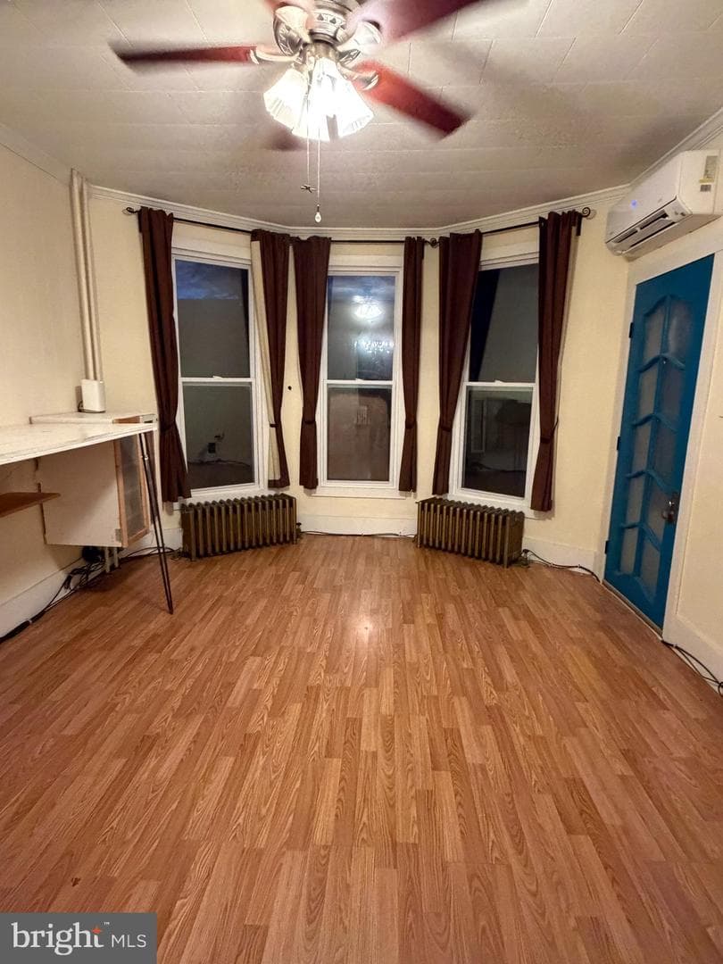 2 E Grand Avenue photo 17