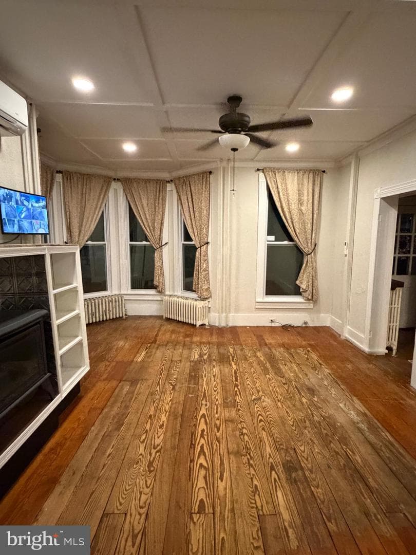 2 E Grand Avenue photo 21
