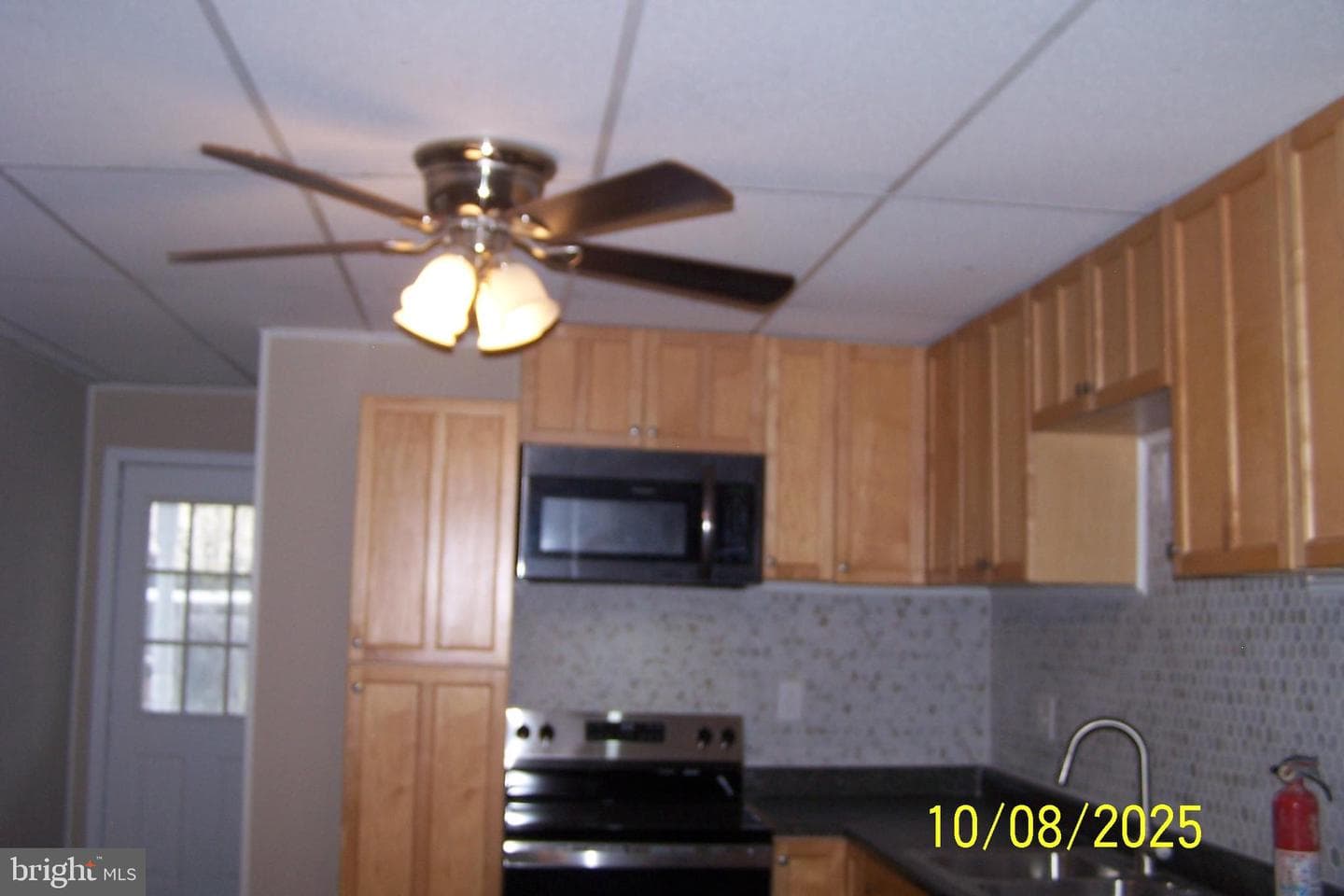 433 N Railroad Street photo 10