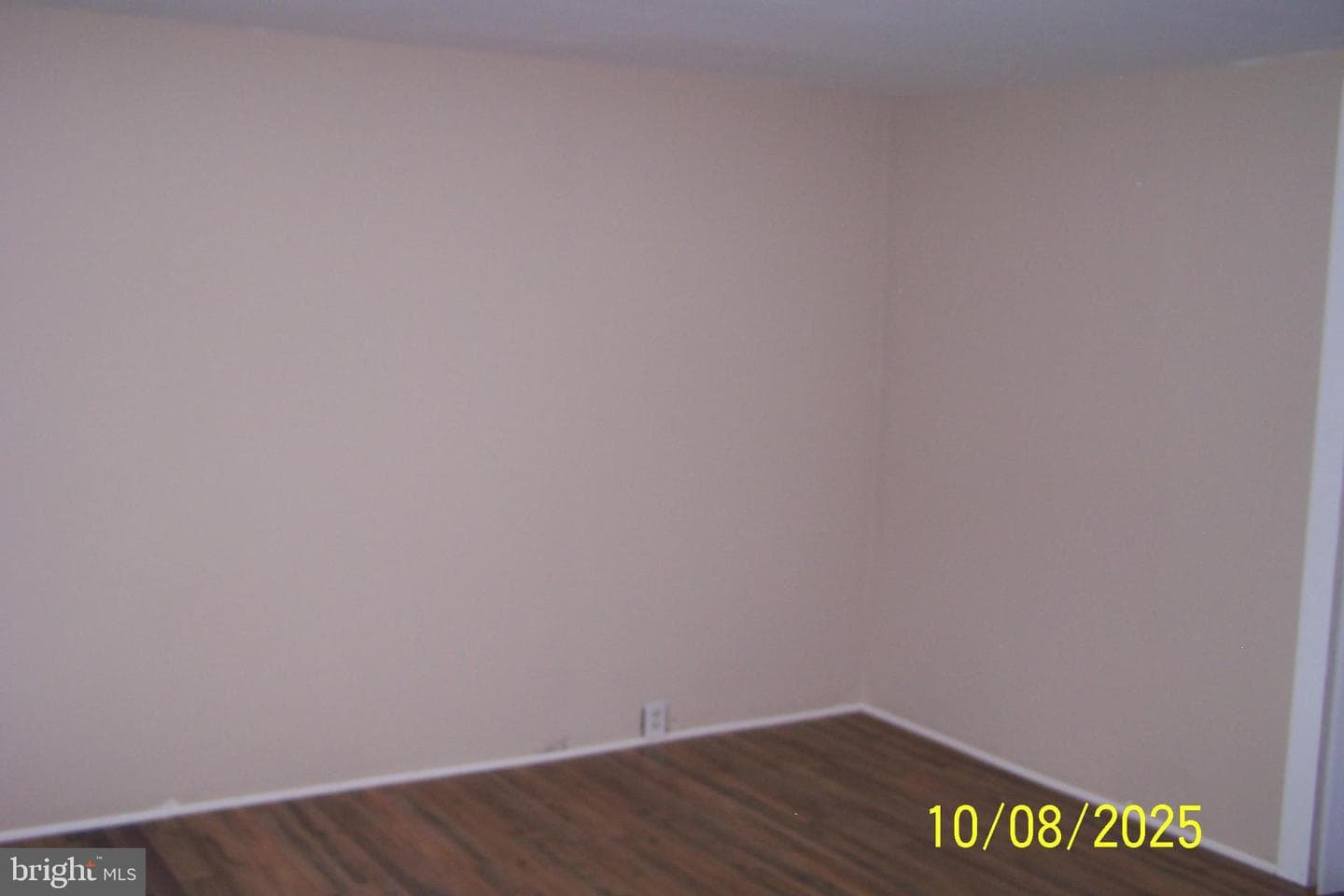 433 N Railroad Street photo 4