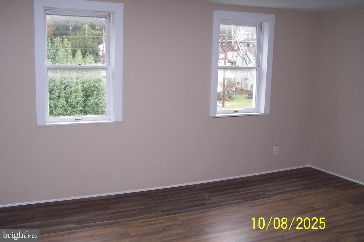 433 N Railroad Street photo 5