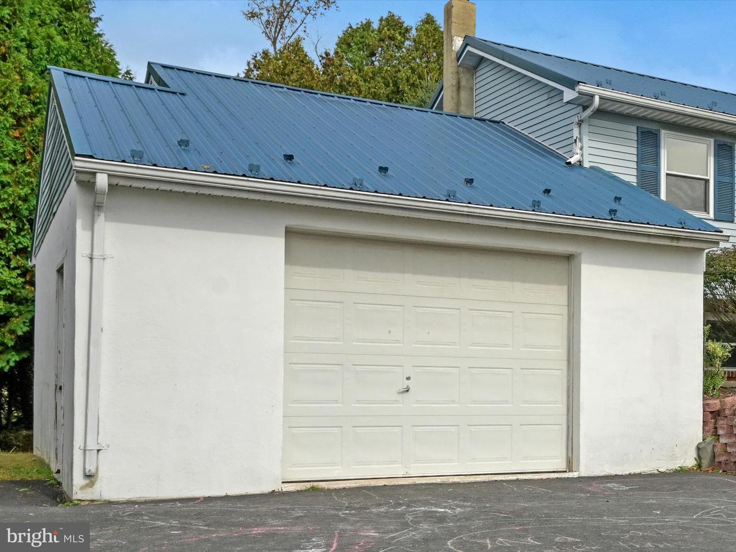 1165 Custer Drive photo 4