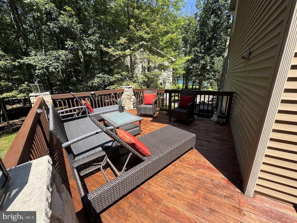 55 Conyngham Dr photo 12