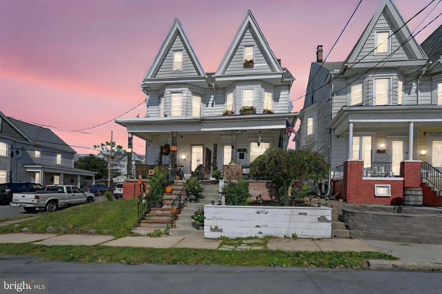 337 W Frack Street photo 1