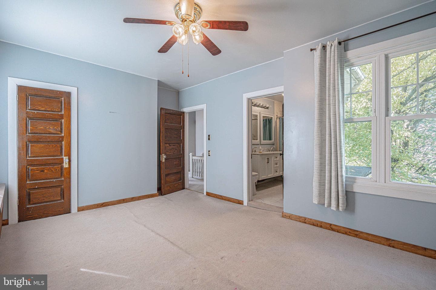 451 E Broad Street photo 31