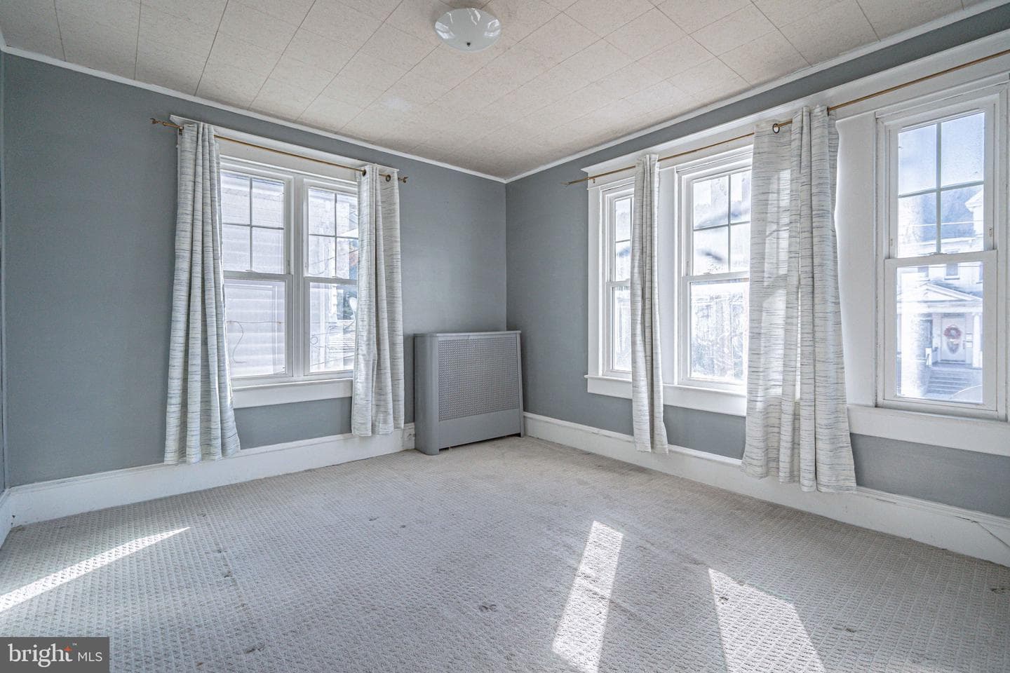 451 E Broad Street photo 33