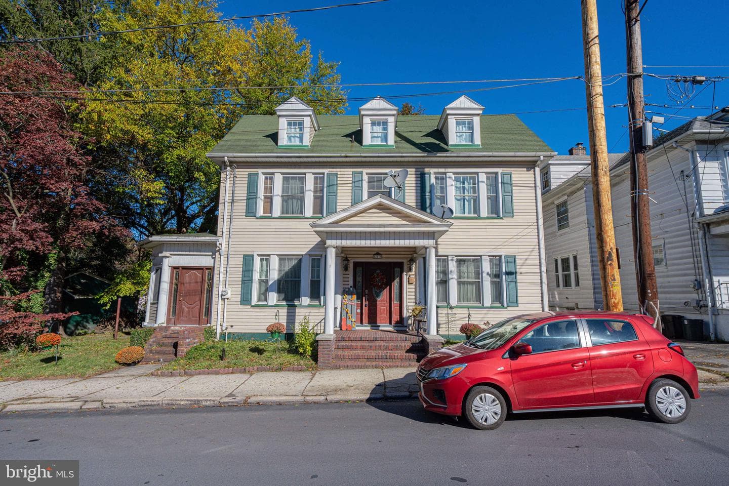 451 E Broad Street photo 5