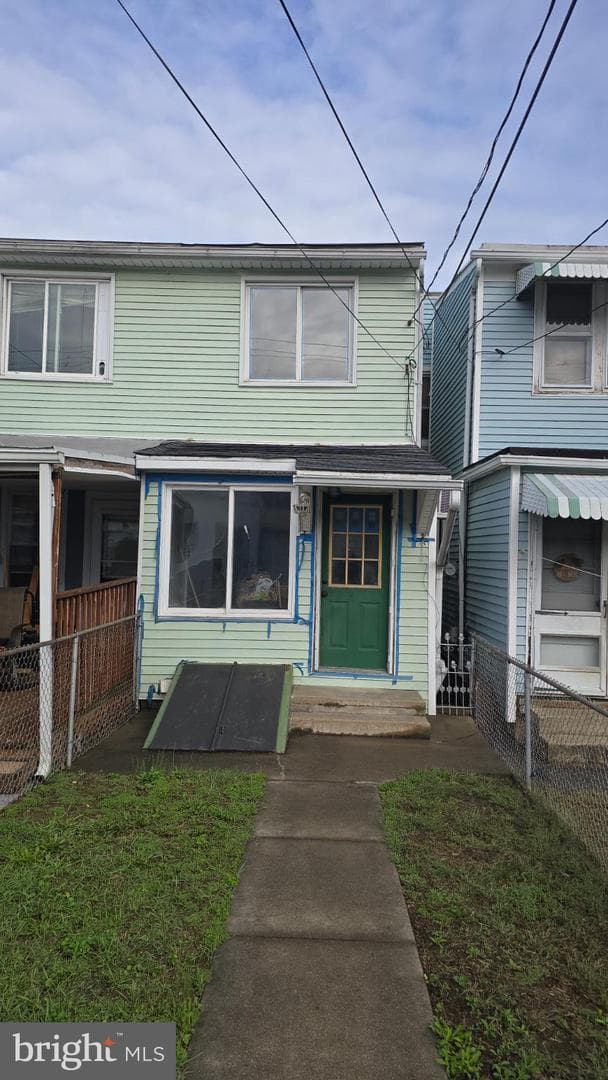 2134 Centre Street photo 24