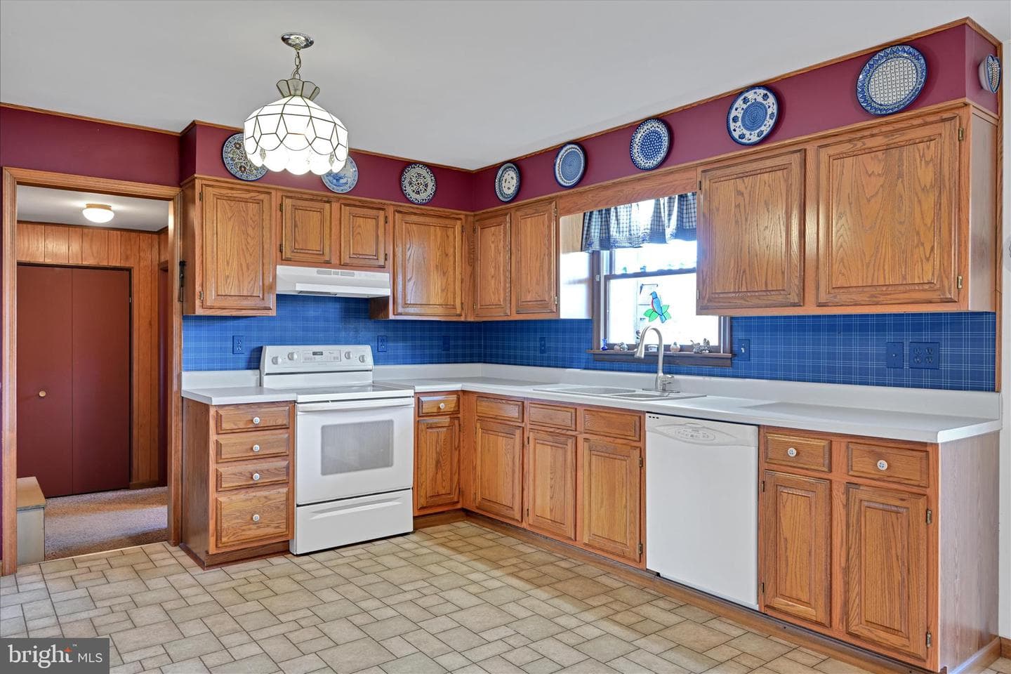 831 Cayuga Cove photo 16