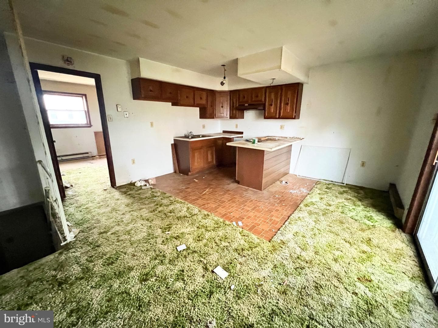 323 N Hobart Street photo 42