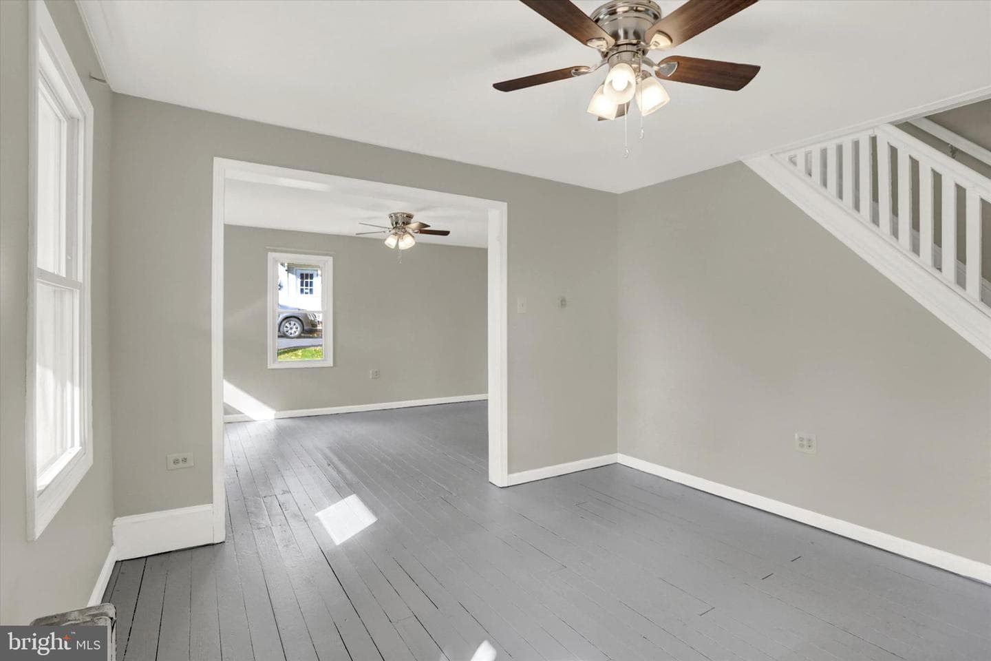 8 Columbia Avenue photo 11
