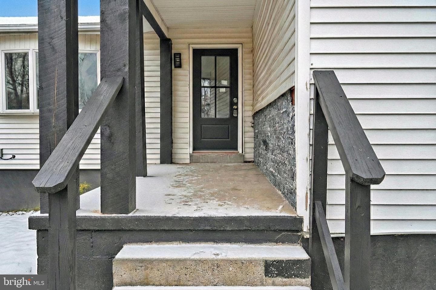145 N Wylam Street photo 2