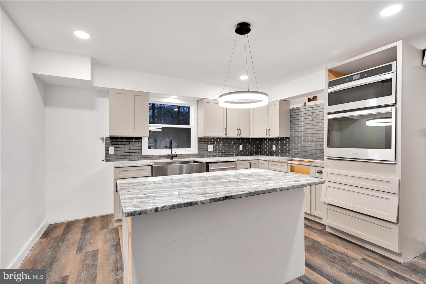 145 N Wylam Street photo 5