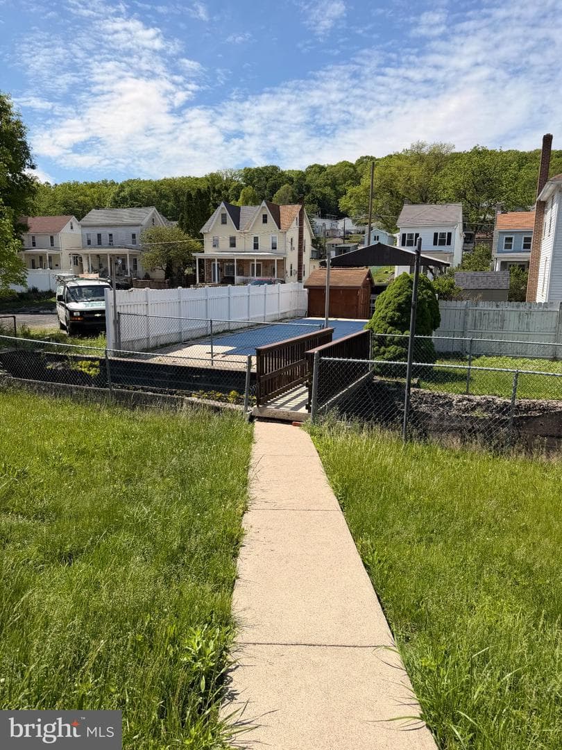 36 Chestnut Street photo 44