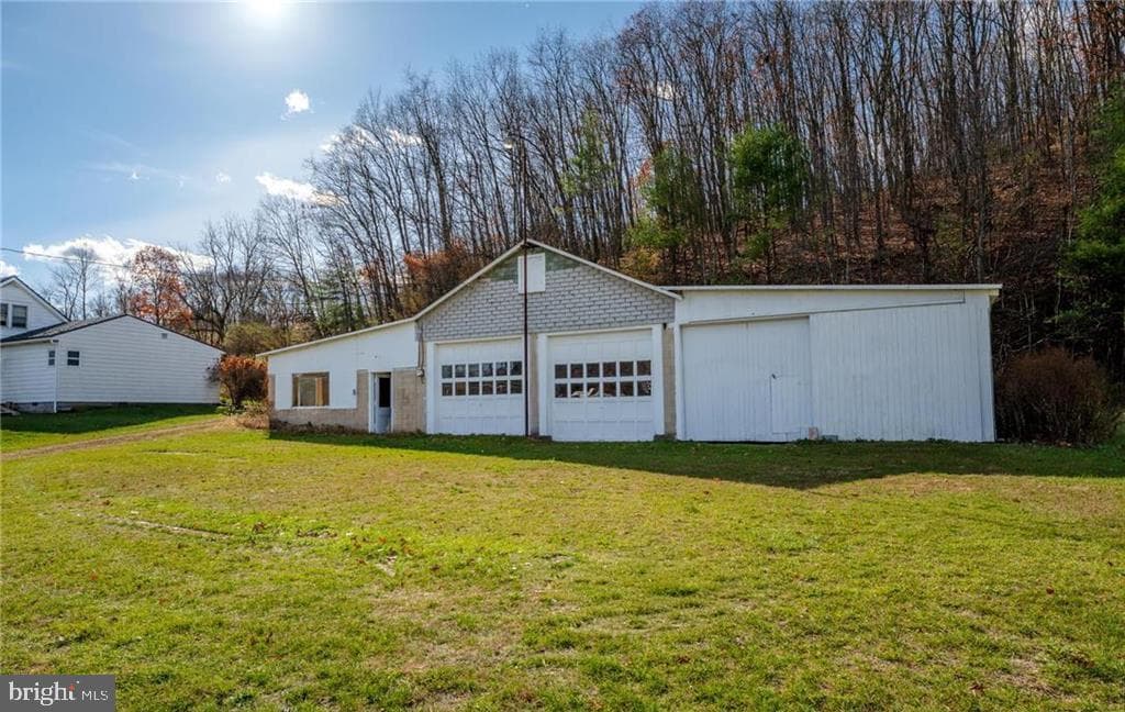 1760 W Penn Pike photo 57