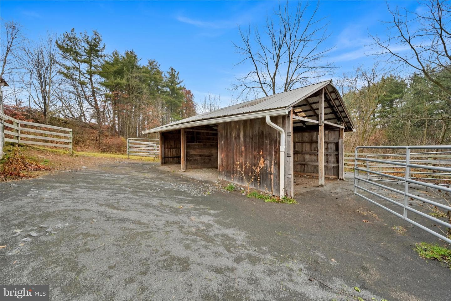 7 N Oak Lane photo 100