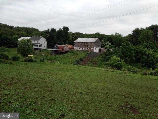 7 N Oak Lane photo 13