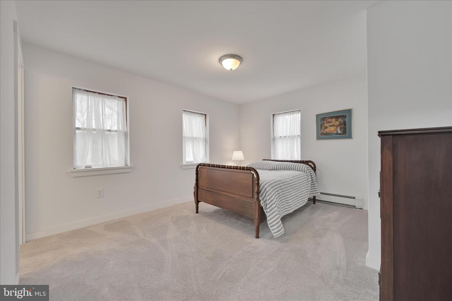 7 N Oak Lane photo 35
