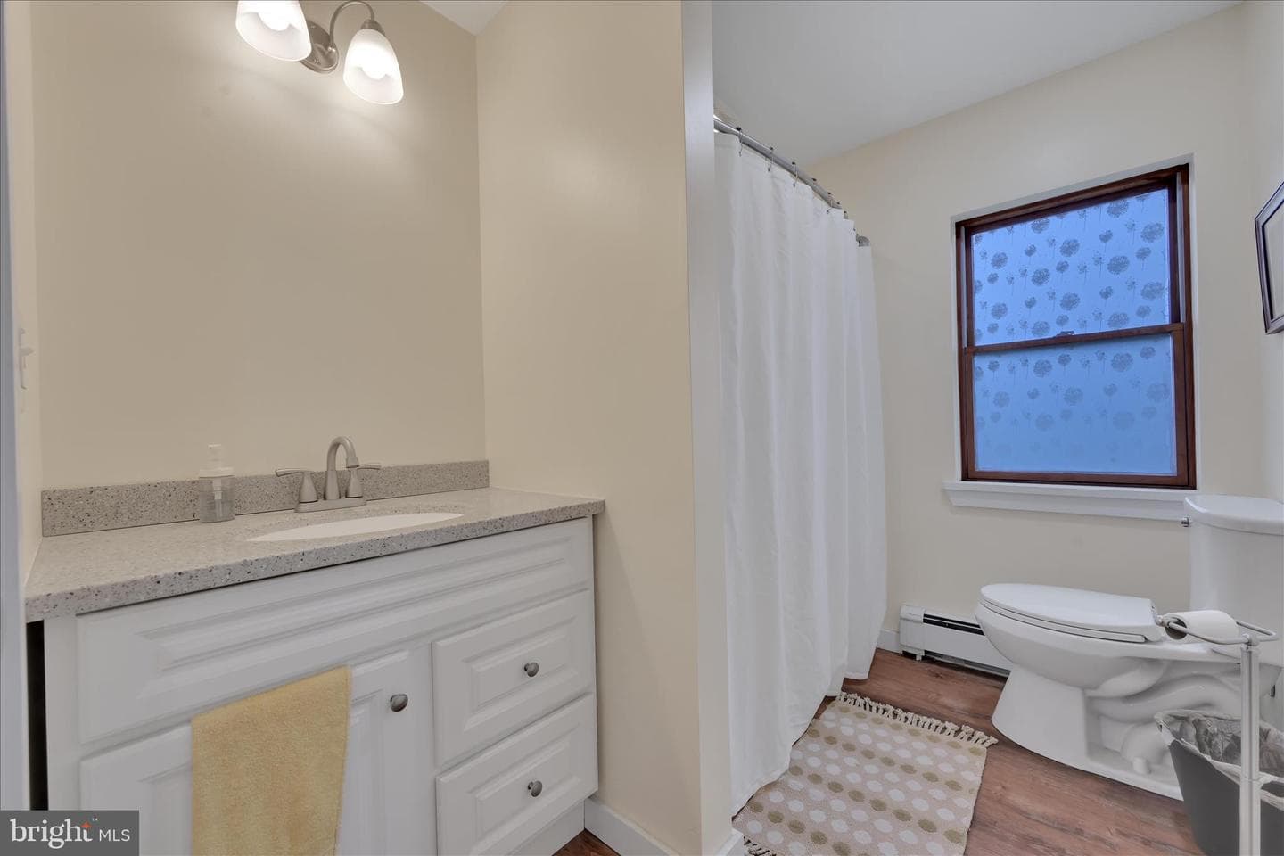 7 N Oak Lane photo 38