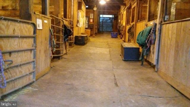 7 N Oak Lane photo 64