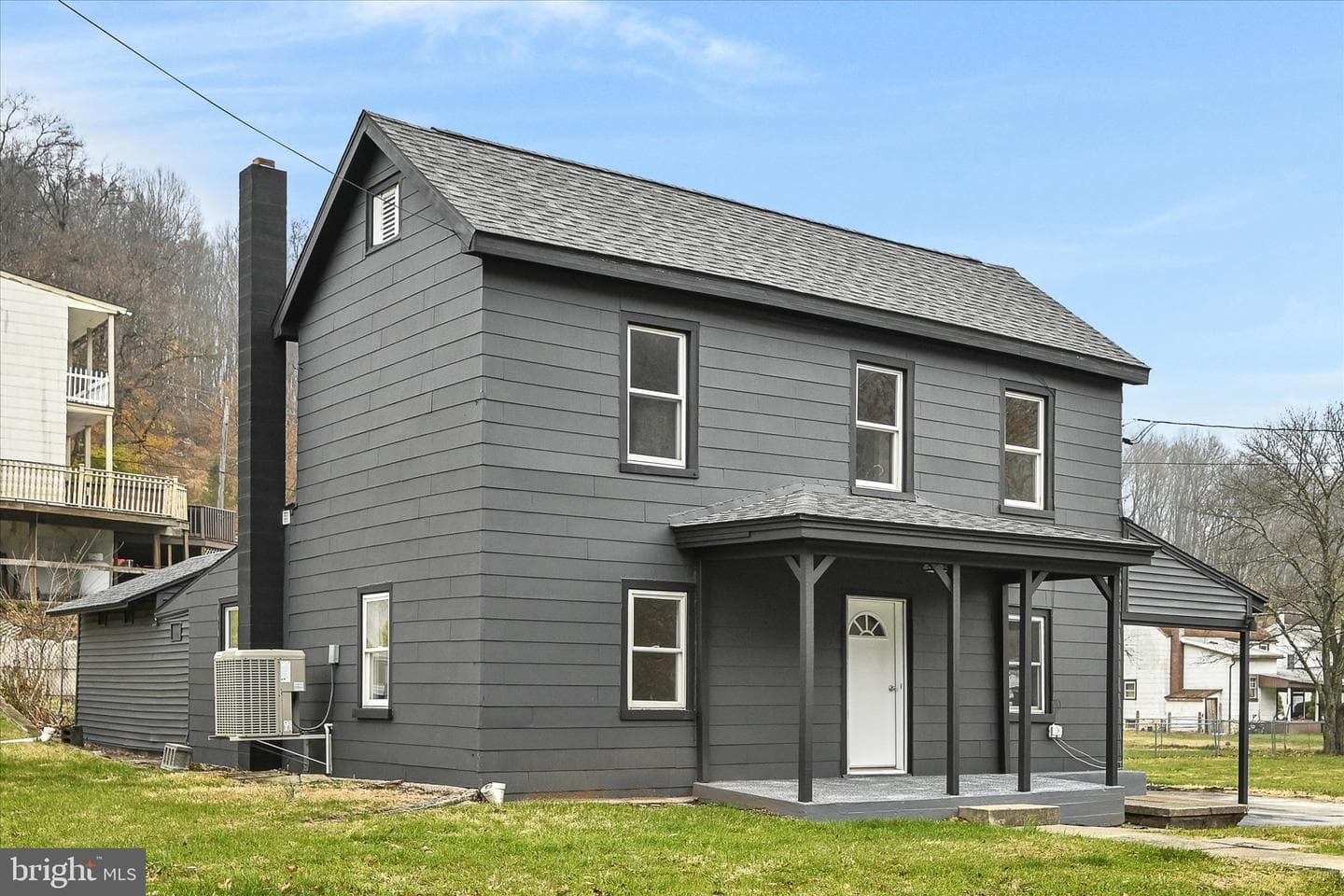 1021 Schuylkill Street photo 4