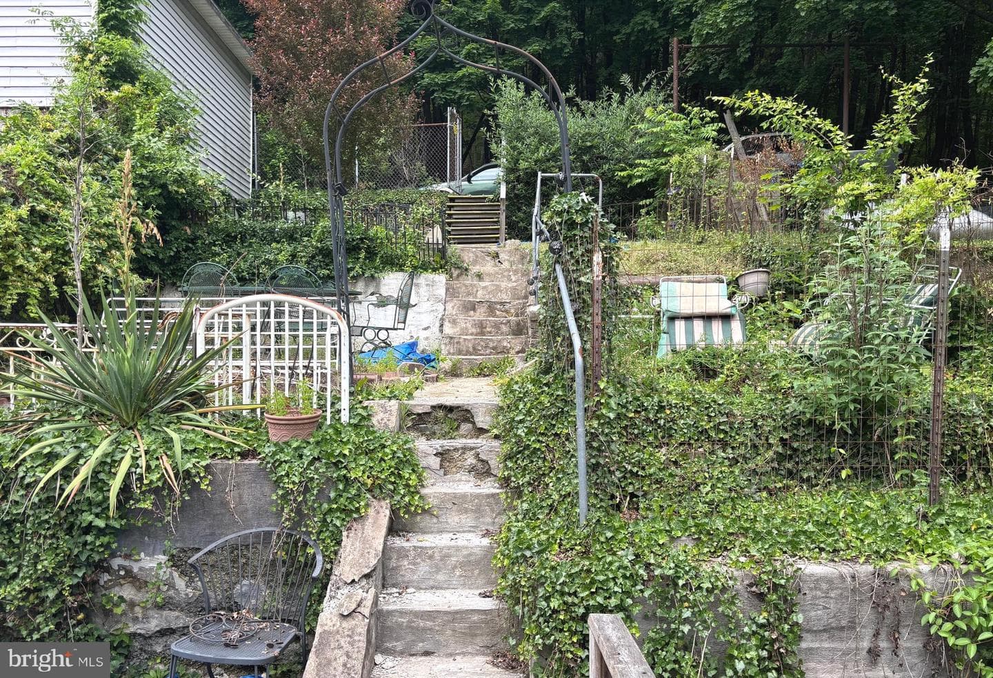 235 Chestnut Street photo 3