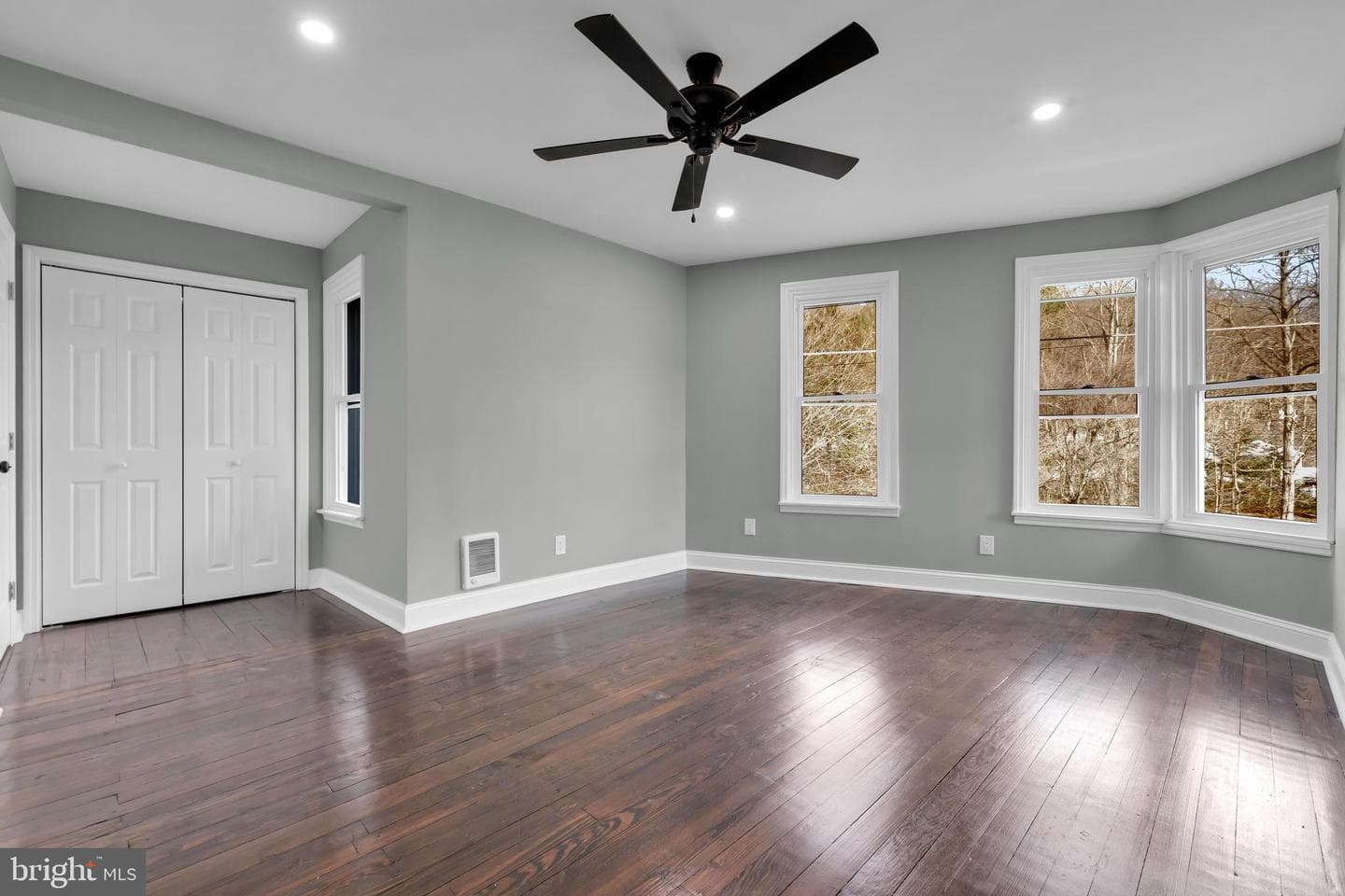 504 Pine Street photo 16
