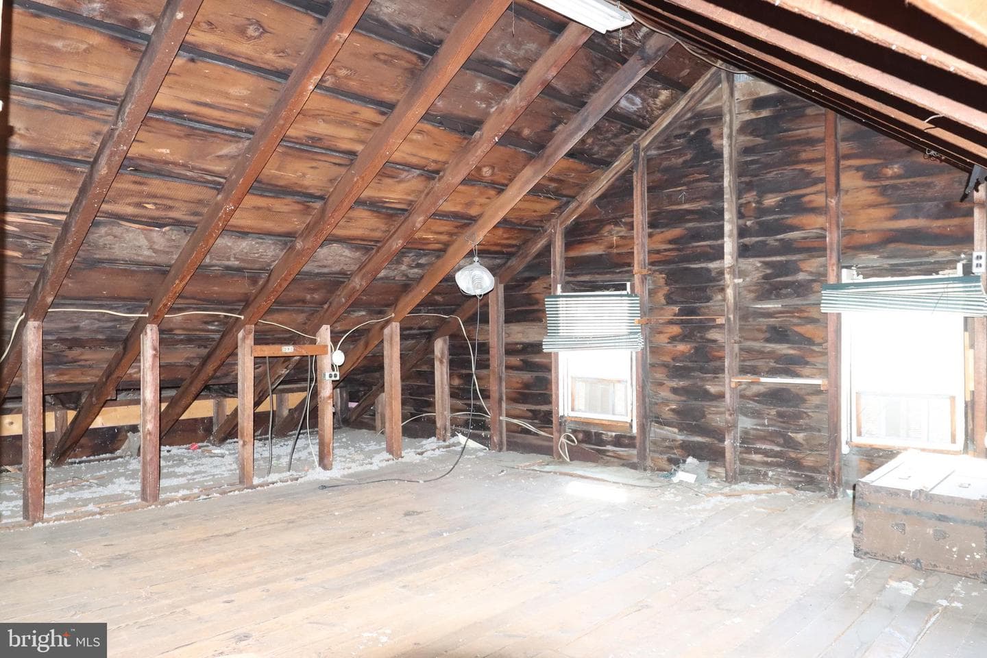 305 Dock Street photo 28
