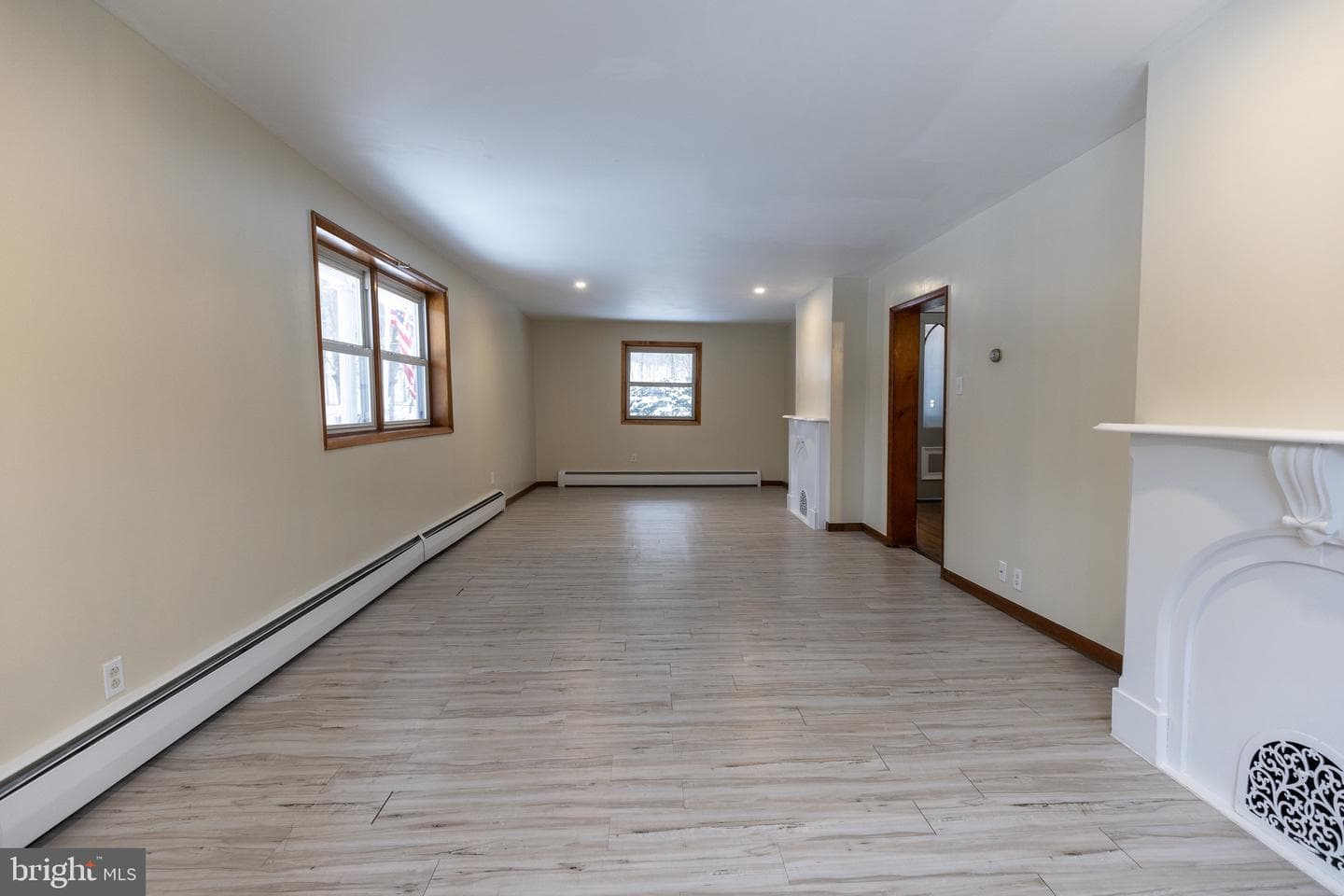 2406 Railroad Street photo 12