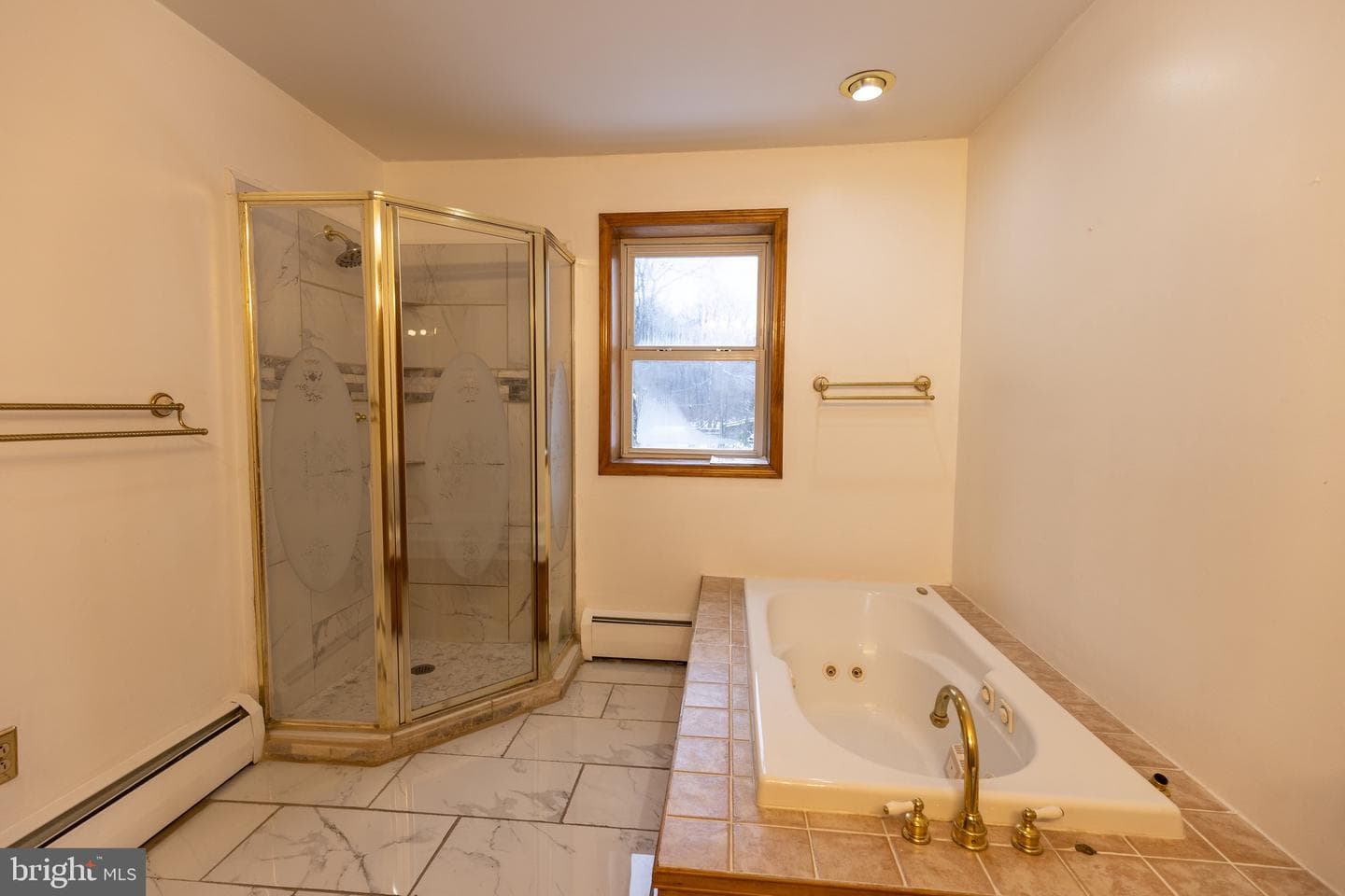 2406 Railroad Street photo 38