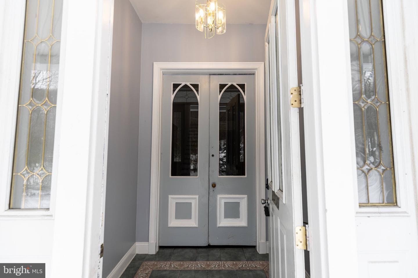 2406 Railroad Street photo 5