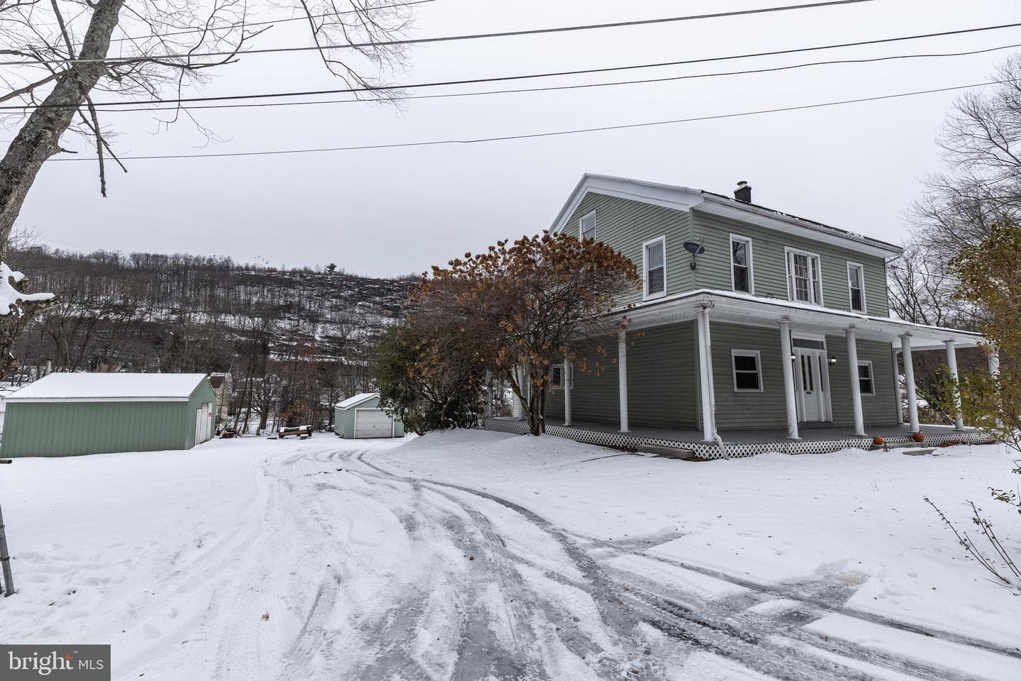 2406 Railroad Street photo 79