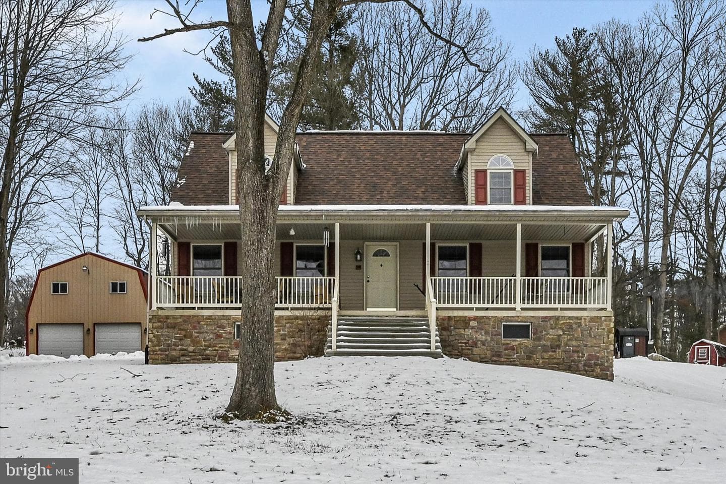 70 Oak Grove Road photo 2