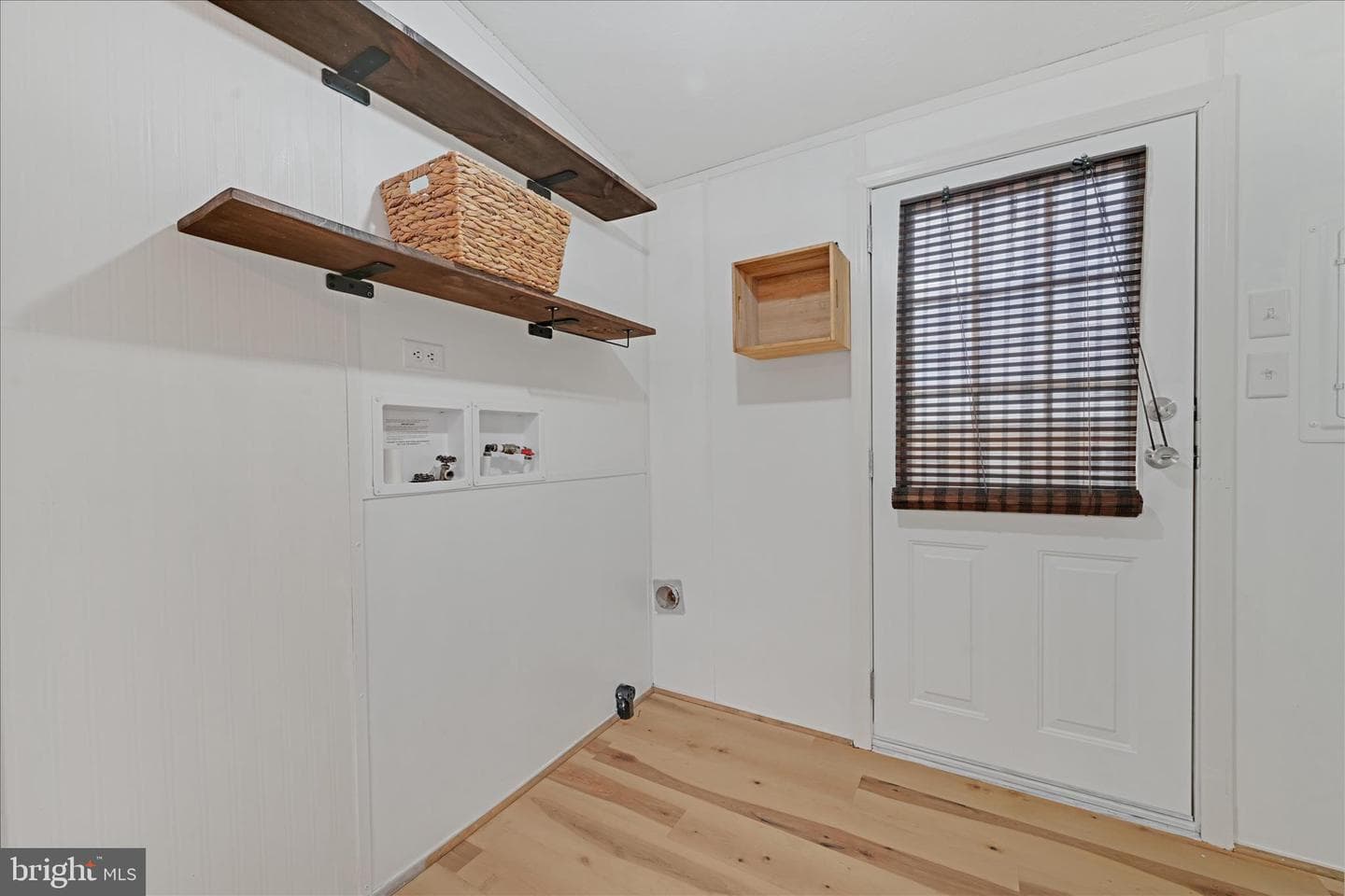 15c Frieden Manor photo 10