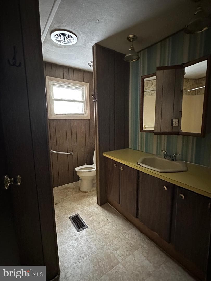 1063 Chestnut Street photo 8