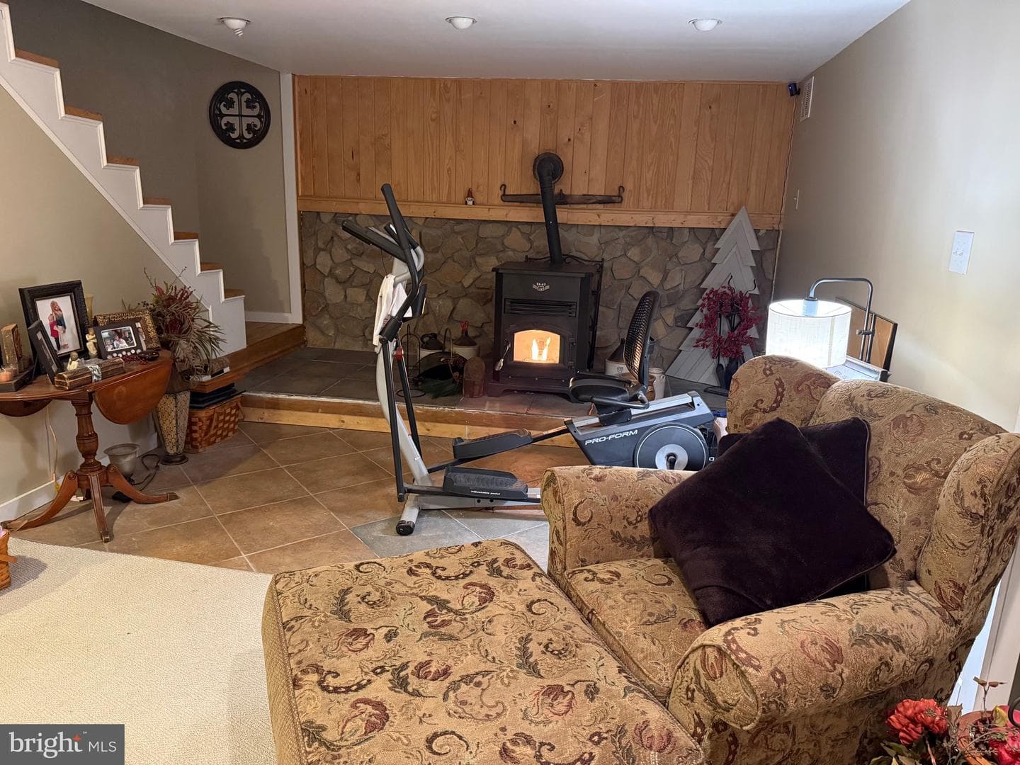 980 Horseman Drive photo 13