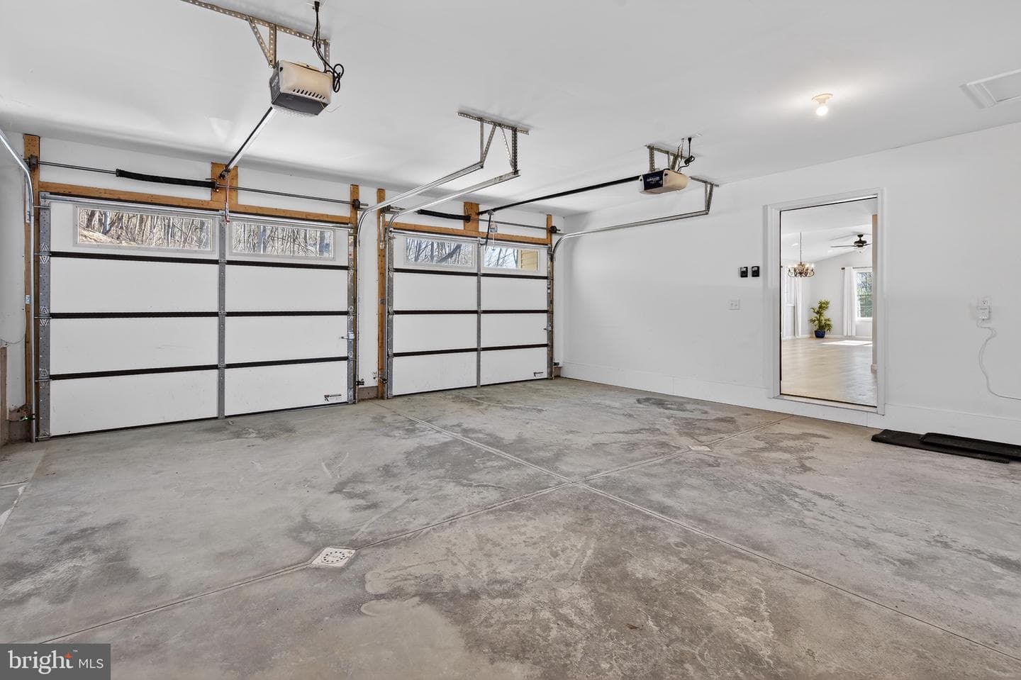2021 Evergreen Drive photo 30