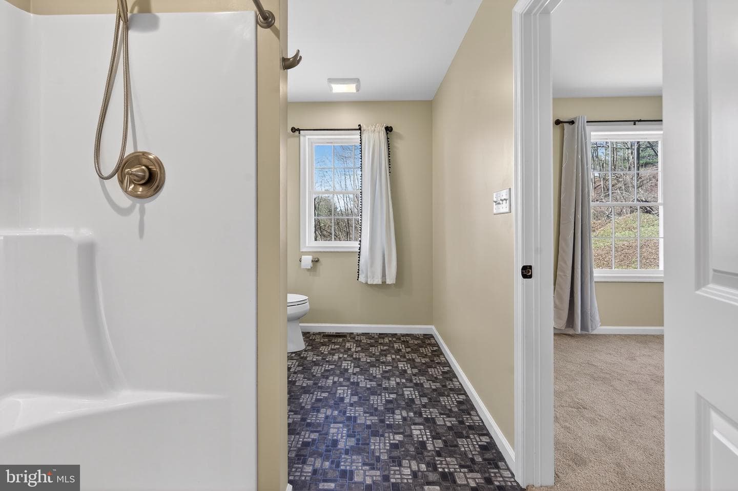 2021 Evergreen Drive photo 39