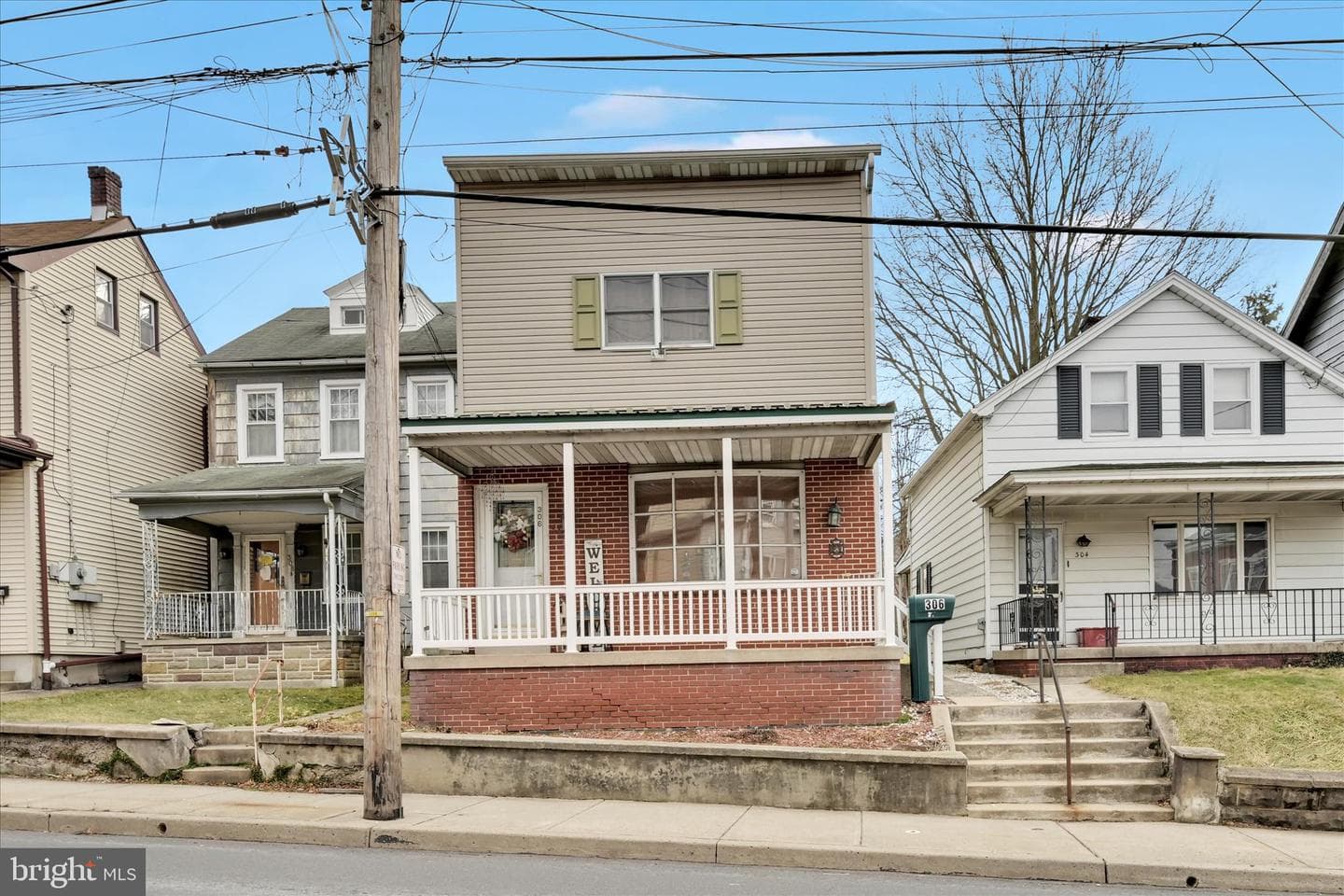 306 E Main Street photo 4