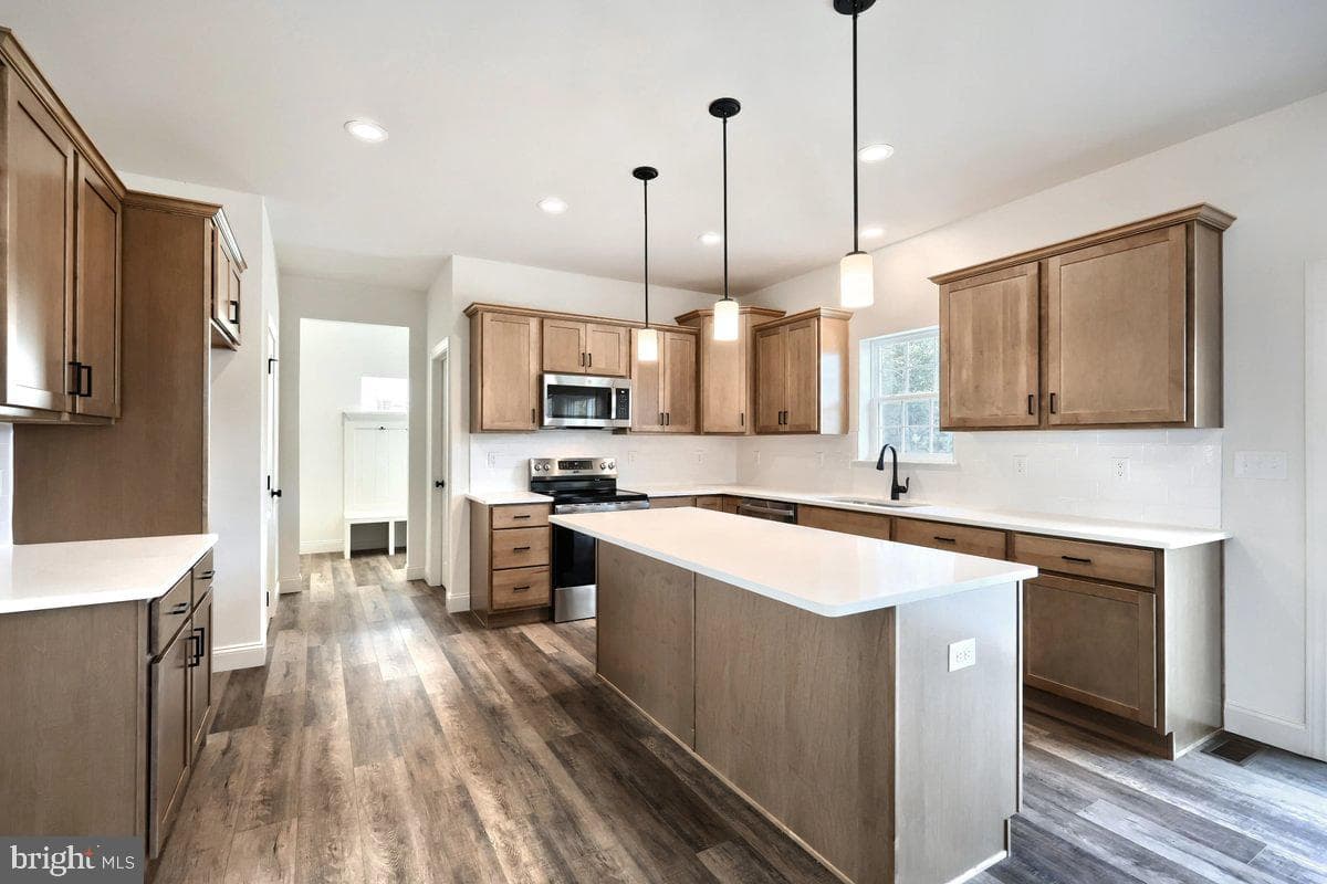 Beacon Pointe Plan At Seiders Hill photo 3