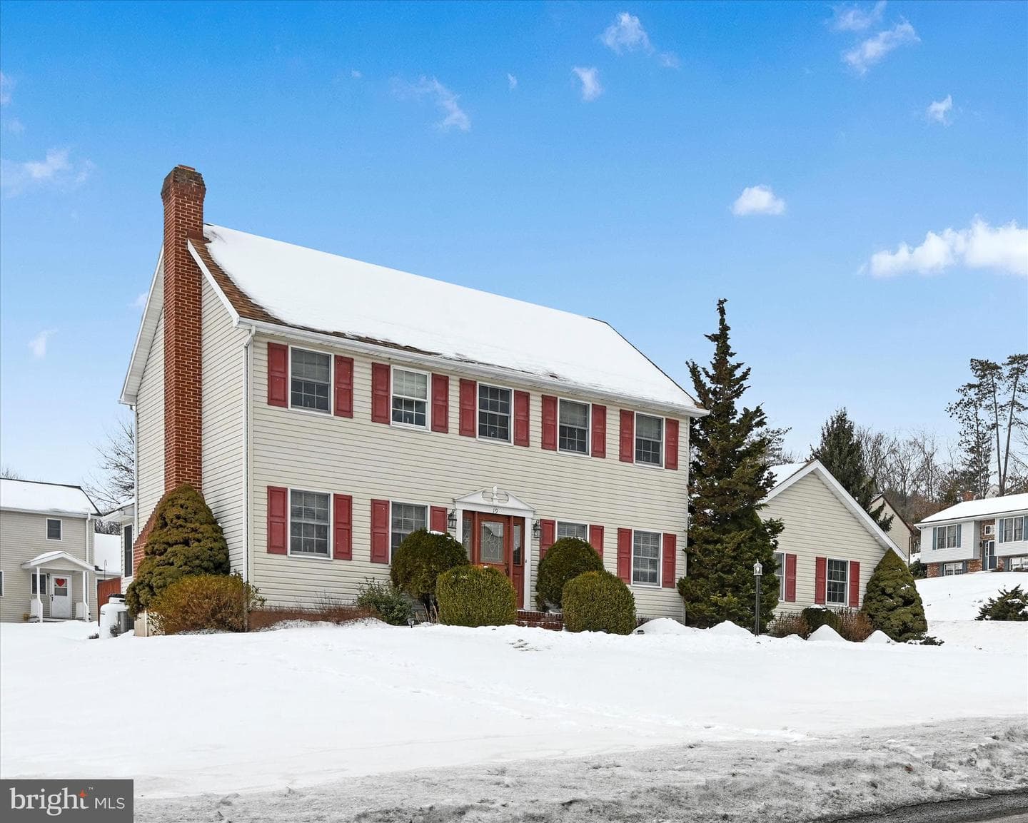 19 Fox Hollow Road photo 3